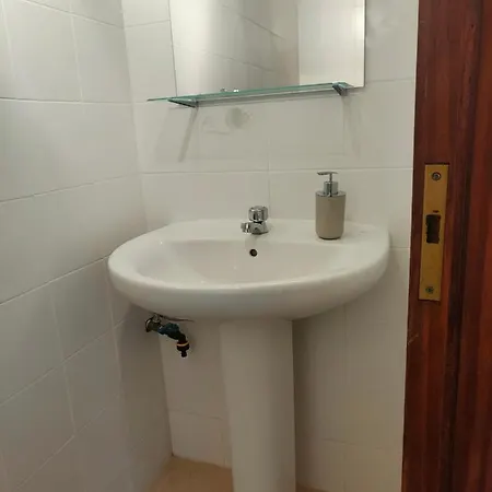 Casa De Leon. Barbacoa Y Garaje Privado. Holiday home Playa Honda (Lanzarote)